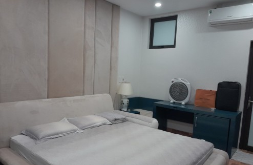 Bán gấp nhà 5 tầng thang máy mặt phố KINH DOANH  Mê Linh, HN, DT 100m2 giá 7 tỷ.